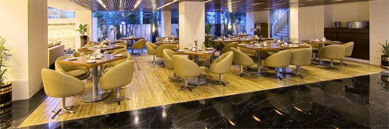 Monarch Luxur - Infantry Road Hotell Bangalore Exteriör bild